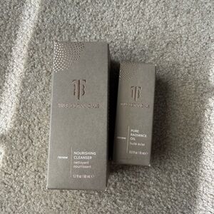 True Botanicals Nourishing Cleanser & Pure Radiance Oil - Taupe Packaging